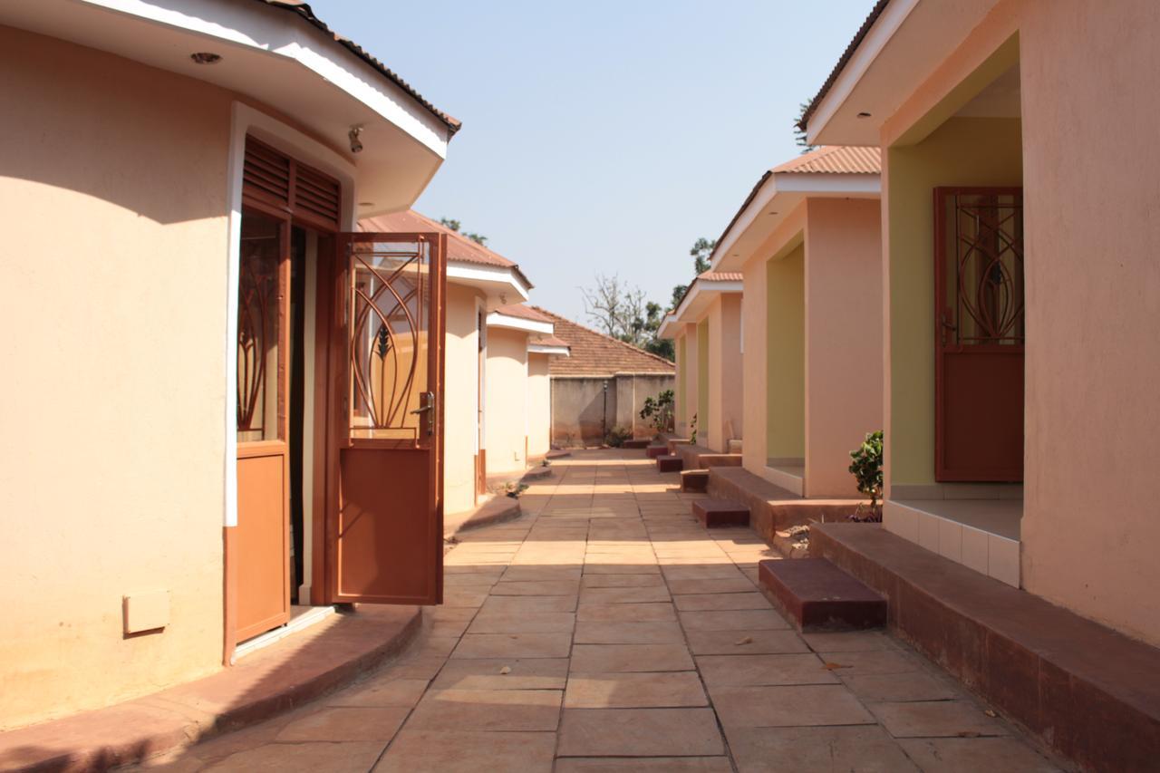 Agabet Hotel - Mbale Exterior foto